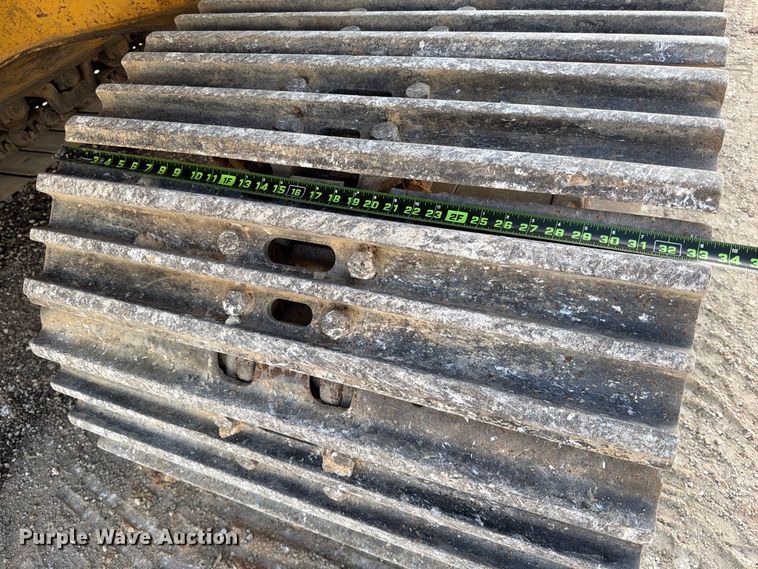 image for item FB8332 1992 Komatsu PC300LC-5L excavator