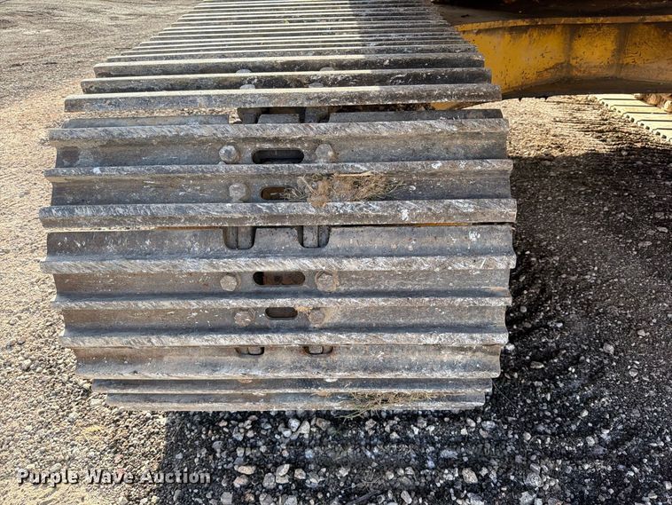 image for item FB8332 1992 Komatsu PC300LC-5L excavator