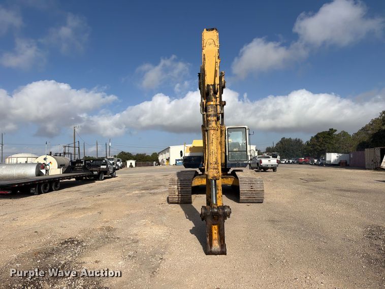 image for item FB8333 1995 Komatsu PC400LC-5LC excavator