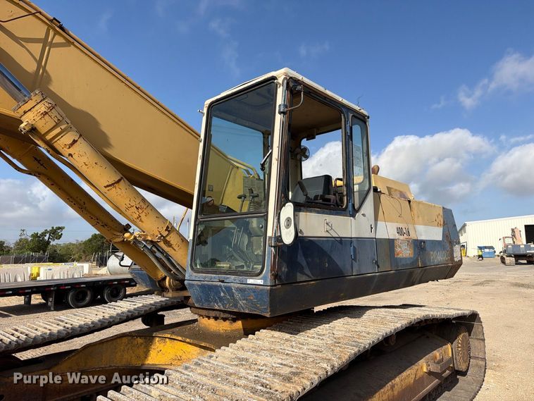 image for item FB8333 1995 Komatsu PC400LC-5LC excavator