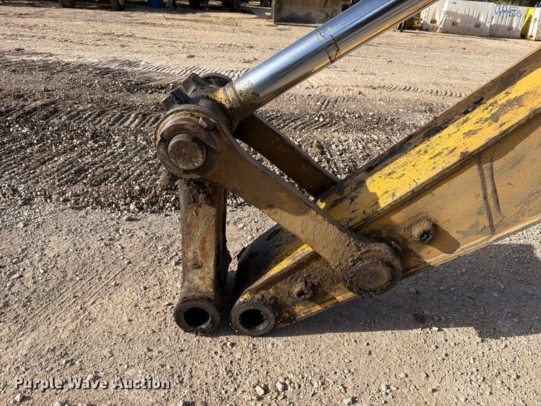 image for item FB8333 1995 Komatsu PC400LC-5LC excavator
