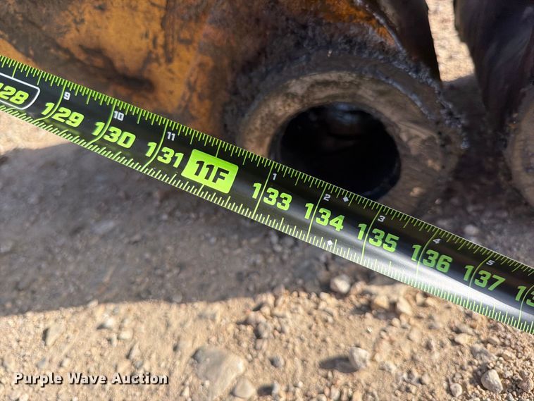 image for item FB8333 1995 Komatsu PC400LC-5LC excavator