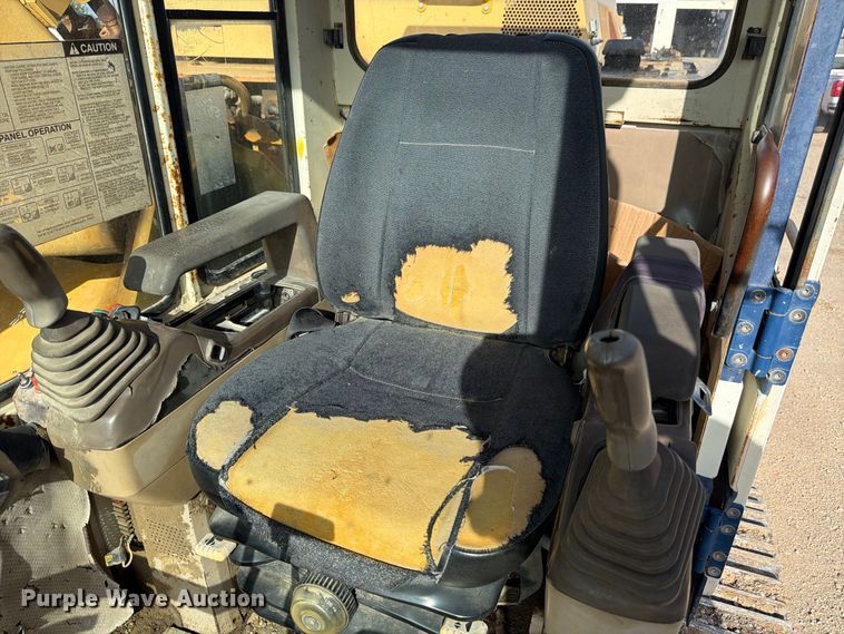 image for item FB8333 1995 Komatsu PC400LC-5LC excavator