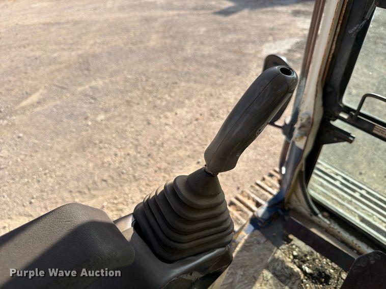 image for item FB8333 1995 Komatsu PC400LC-5LC excavator