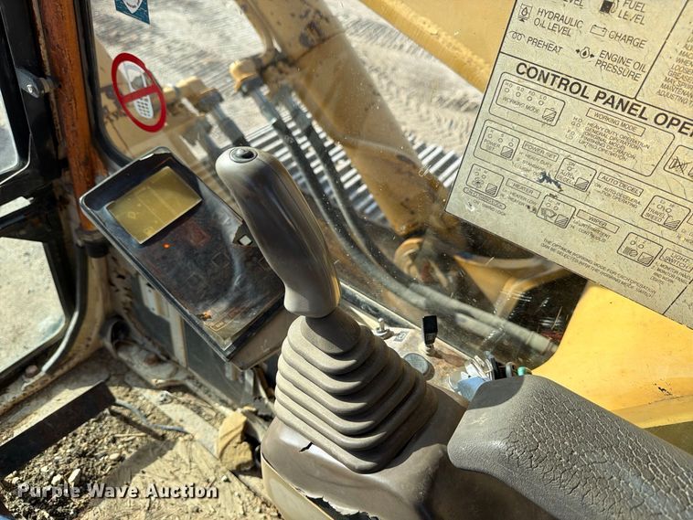 image for item FB8333 1995 Komatsu PC400LC-5LC excavator