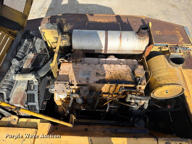 image for item FB8333 1995 Komatsu PC400LC-5LC excavator