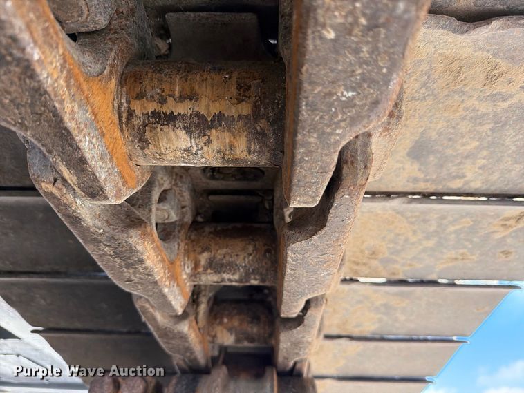image for item FB8333 1995 Komatsu PC400LC-5LC excavator