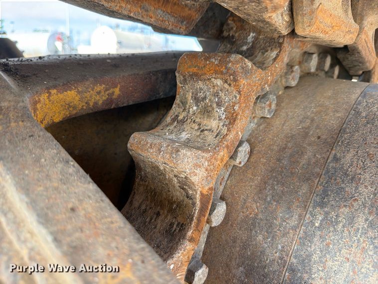 image for item FB8333 1995 Komatsu PC400LC-5LC excavator