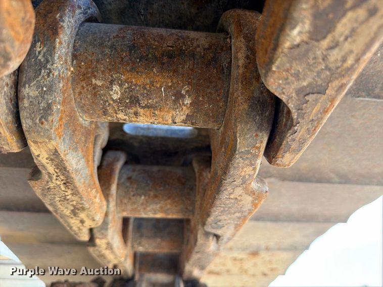 image for item FB8333 1995 Komatsu PC400LC-5LC excavator