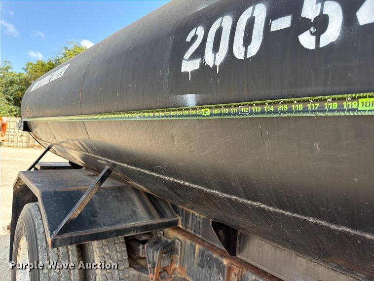 image for item FB8335 1997 International 4700 water truck