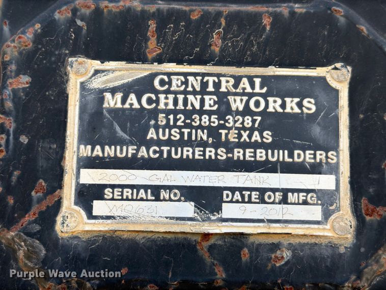 image for item FB8335 1997 International 4700 water truck