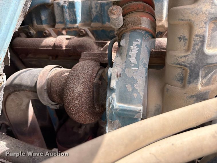 image for item FB8335 1997 International 4700 water truck