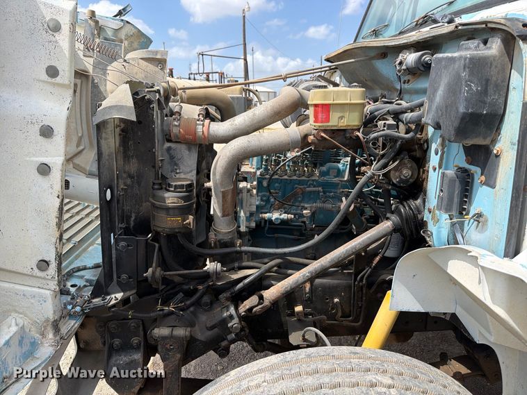 image for item FB8335 1997 International 4700 water truck