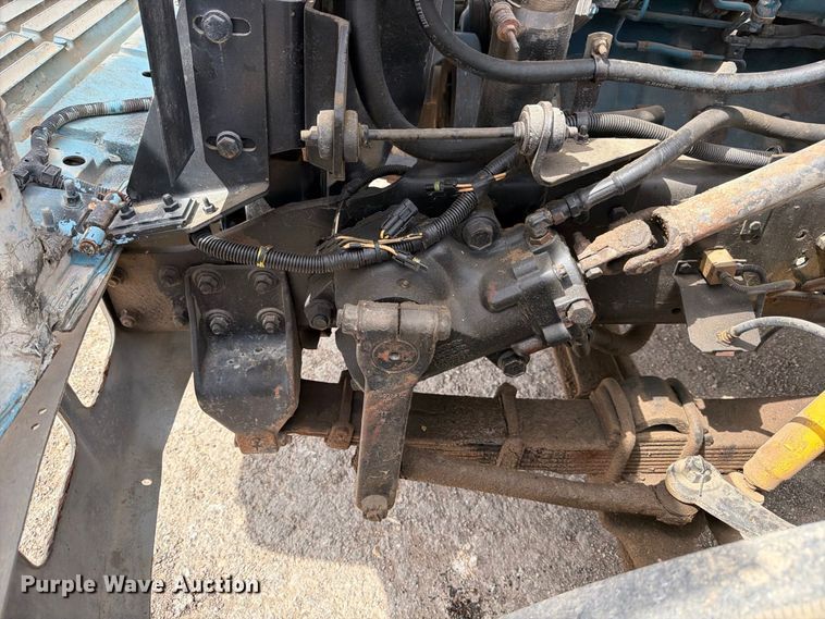 image for item FB8335 1997 International 4700 water truck