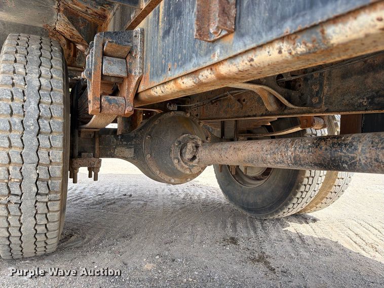image for item FB8335 1997 International 4700 water truck