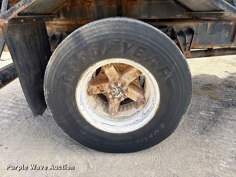 image for item FB8335 1997 International 4700 water truck