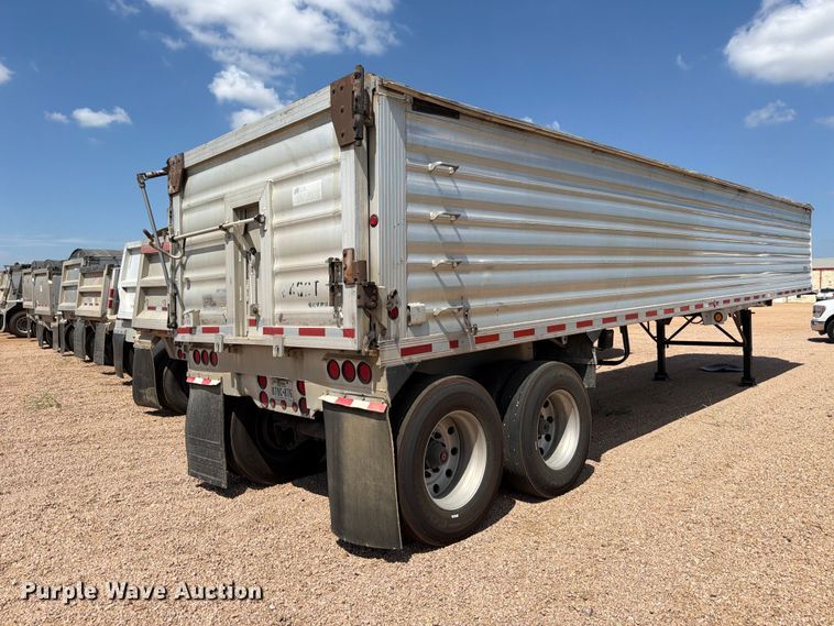 image for item FB8339 2008 Travis 39FT. T/102 grain trailer