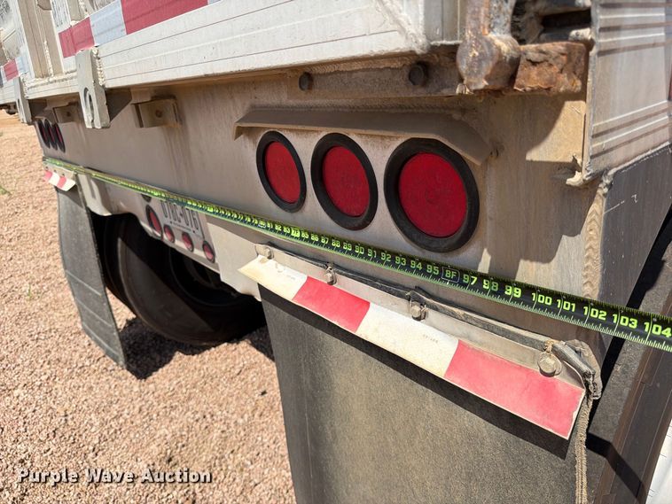 image for item FB8339 2008 Travis 39FT. T/102 grain trailer