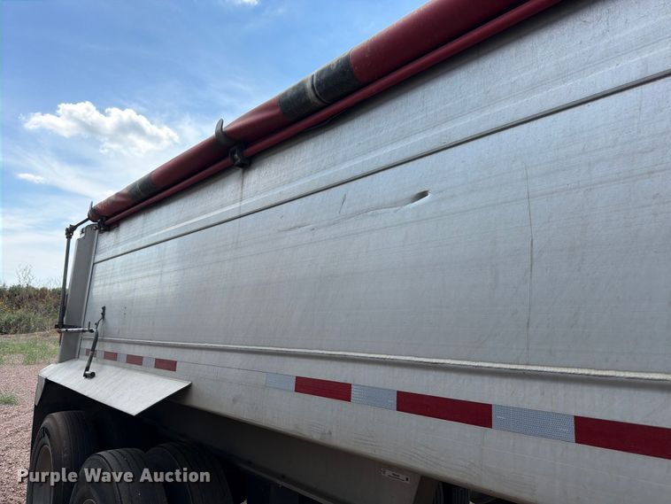 image for item FB8340 2007 Vantage S-85-Lone Star end dump trailer