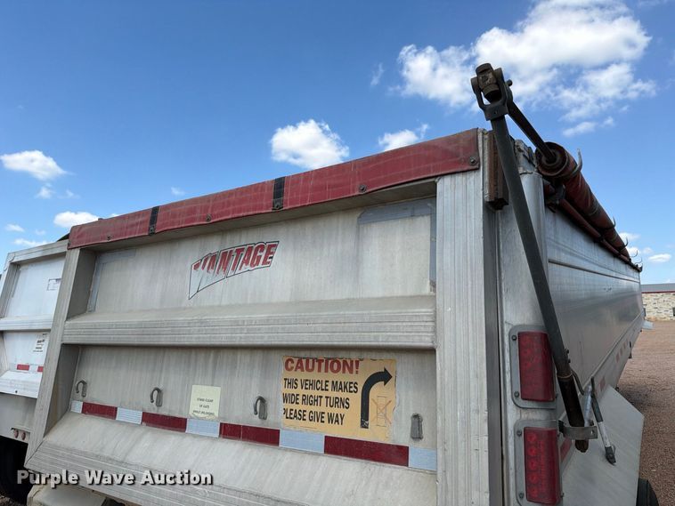 image for item FB8340 2007 Vantage S-85-Lone Star end dump trailer