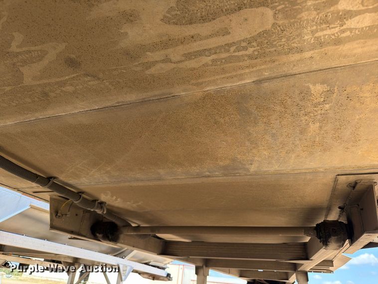 image for item FB8340 2007 Vantage S-85-Lone Star end dump trailer