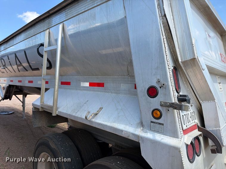 image for item FB8341 2017 Travis 39FT. S/97 end dump trailer