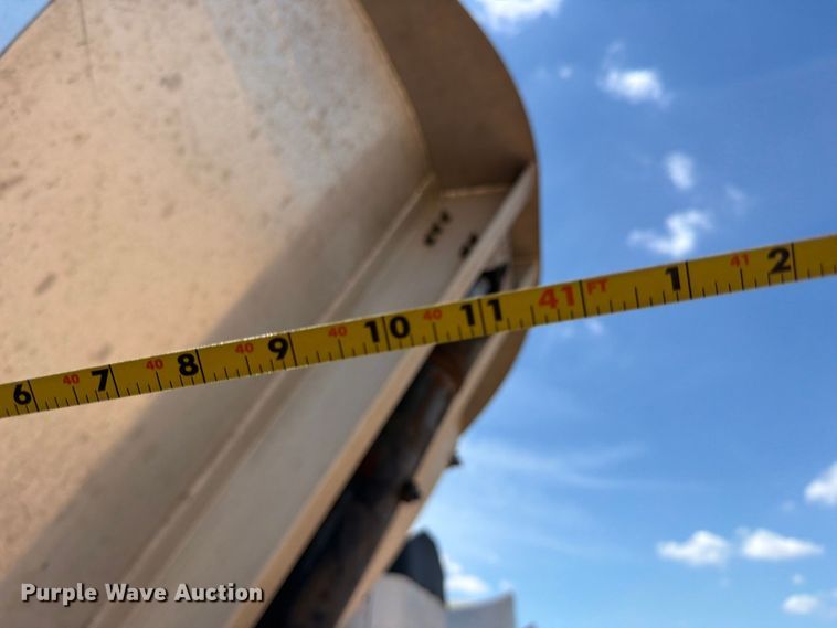 image for item FB8341 2017 Travis 39FT. S/97 end dump trailer