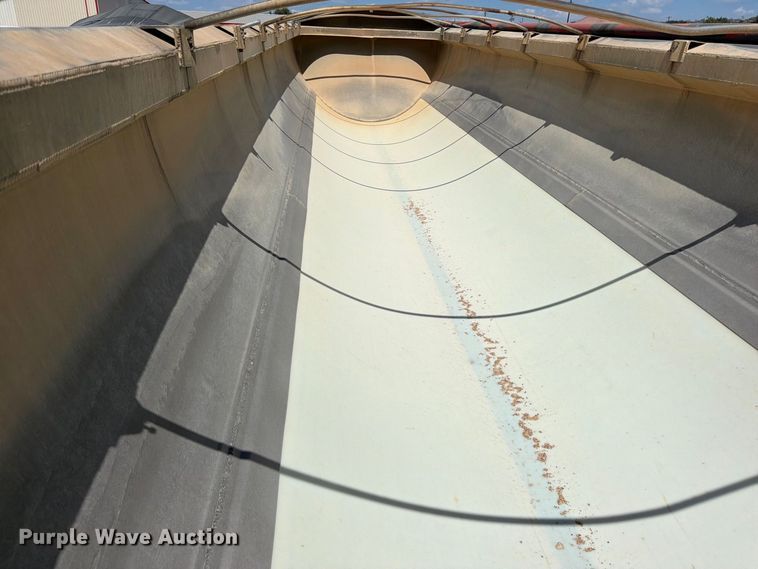 image for item FB8341 2017 Travis 39FT. S/97 end dump trailer