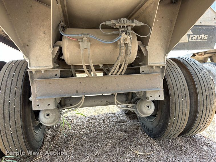 image for item FB8341 2017 Travis 39FT. S/97 end dump trailer