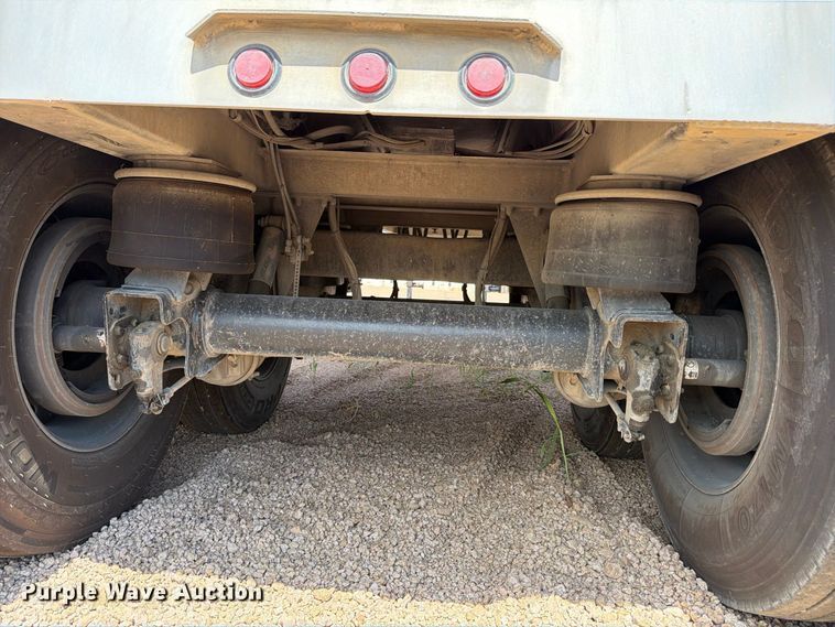image for item FB8341 2017 Travis 39FT. S/97 end dump trailer
