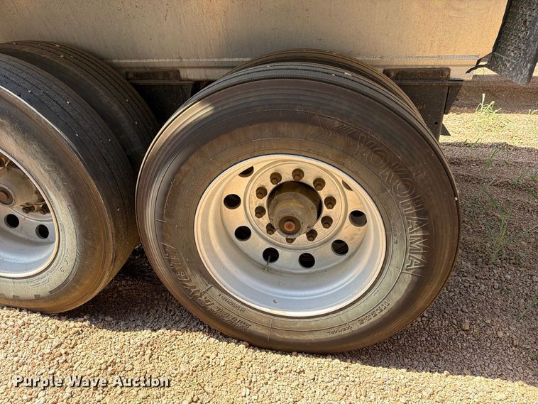 image for item FB8341 2017 Travis 39FT. S/97 end dump trailer