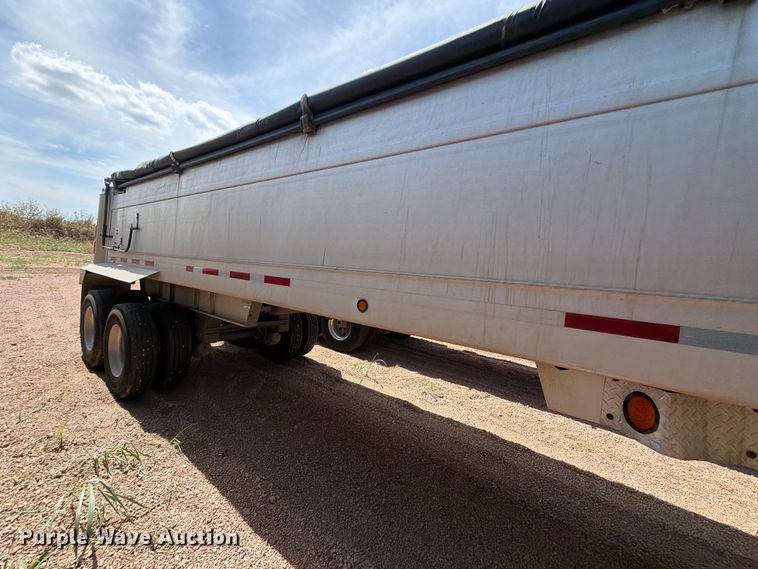 image for item FB8342 2007 Vantage S-85-Lone Star end dump trailer