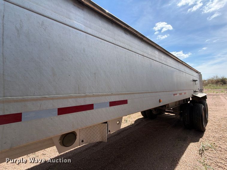 image for item FB8342 2007 Vantage S-85-Lone Star end dump trailer