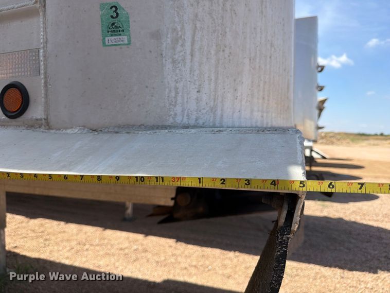 image for item FB8342 2007 Vantage S-85-Lone Star end dump trailer