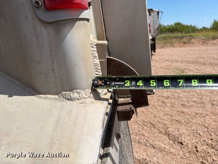 image for item FB8342 2007 Vantage S-85-Lone Star end dump trailer