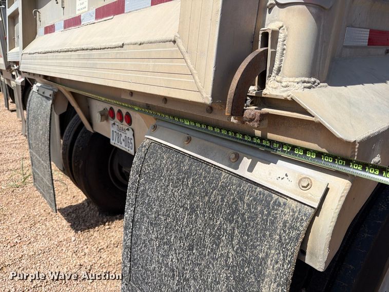 image for item FB8342 2007 Vantage S-85-Lone Star end dump trailer