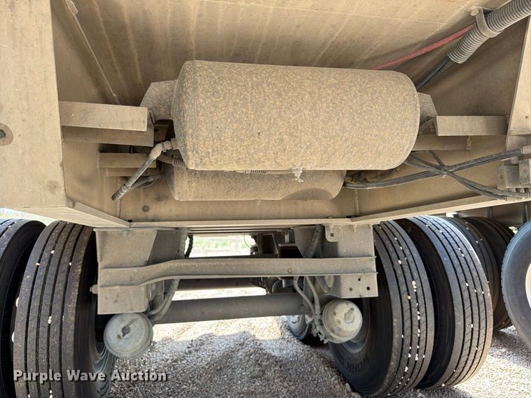 image for item FB8342 2007 Vantage S-85-Lone Star end dump trailer