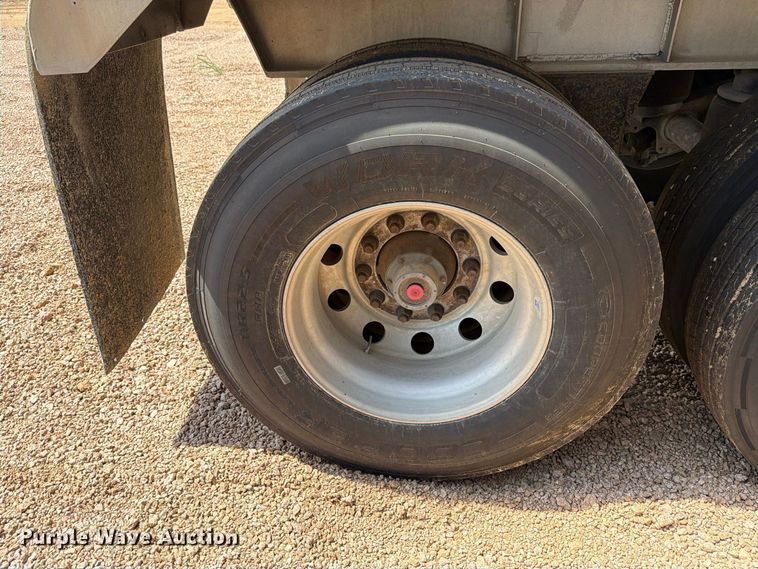 image for item FB8342 2007 Vantage S-85-Lone Star end dump trailer
