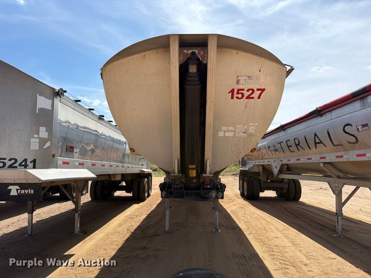 image for item FB8343 2017 Travis 39FT. S/97 end dump trailer