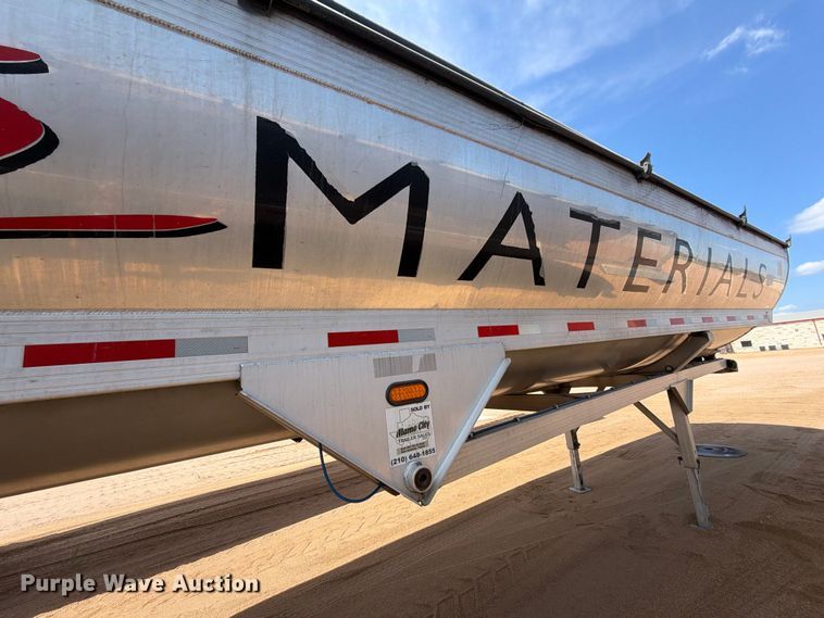 image for item FB8343 2017 Travis 39FT. S/97 end dump trailer