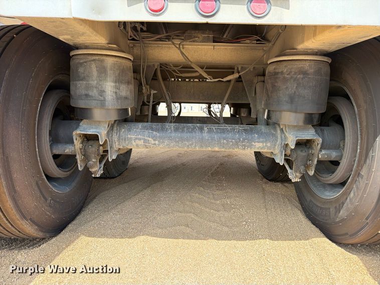 image for item FB8343 2017 Travis 39FT. S/97 end dump trailer