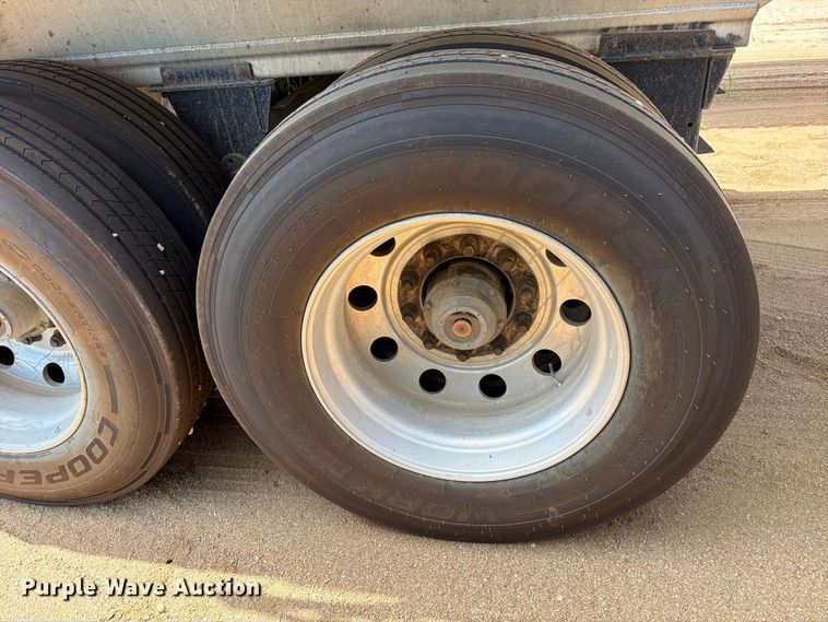 image for item FB8343 2017 Travis 39FT. S/97 end dump trailer