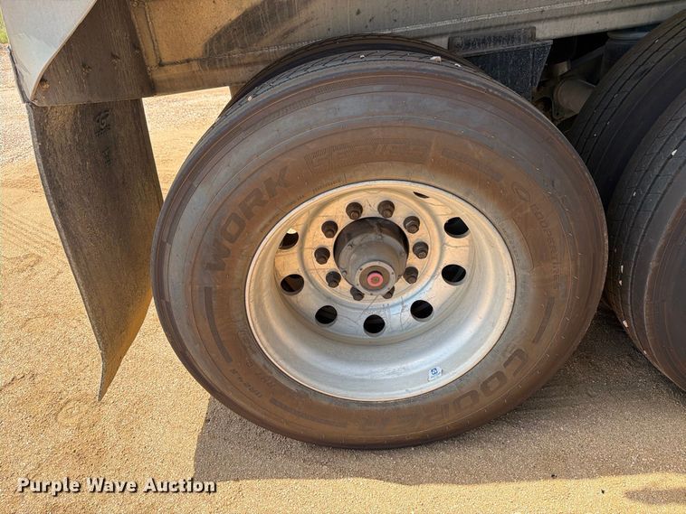 image for item FB8343 2017 Travis 39FT. S/97 end dump trailer