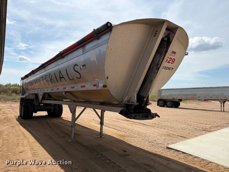 image for item FB8344 2017 Travis 39FT. S/97 end dump trailer
