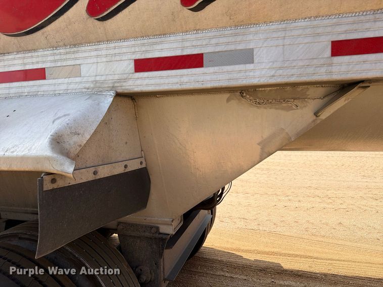 image for item FB8344 2017 Travis 39FT. S/97 end dump trailer