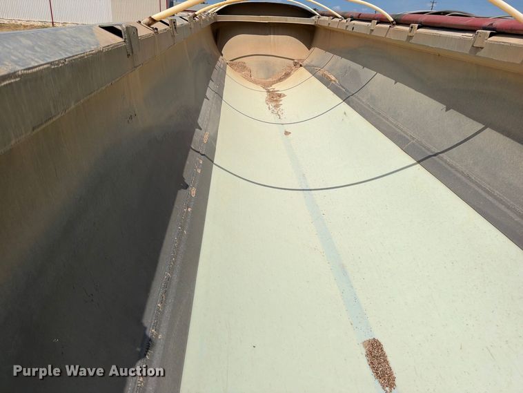 image for item FB8344 2017 Travis 39FT. S/97 end dump trailer