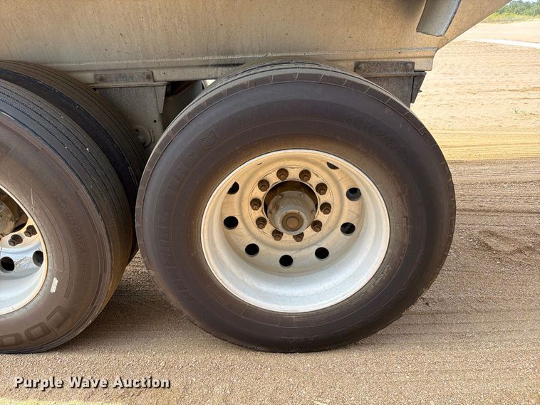 image for item FB8344 2017 Travis 39FT. S/97 end dump trailer