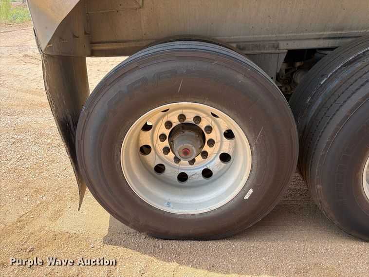 image for item FB8344 2017 Travis 39FT. S/97 end dump trailer