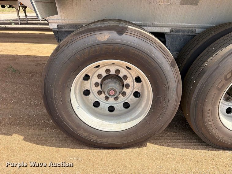 image for item FB8344 2017 Travis 39FT. S/97 end dump trailer