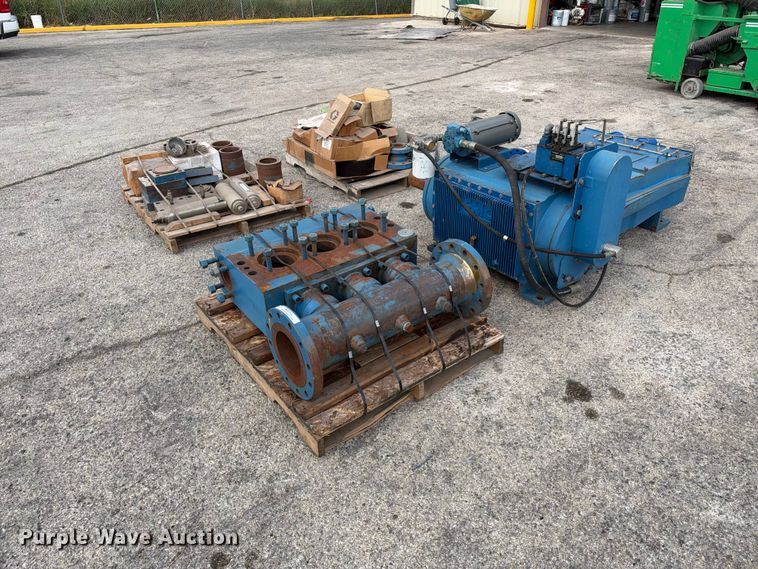 image for item FB8352 FMC M2836 API pump